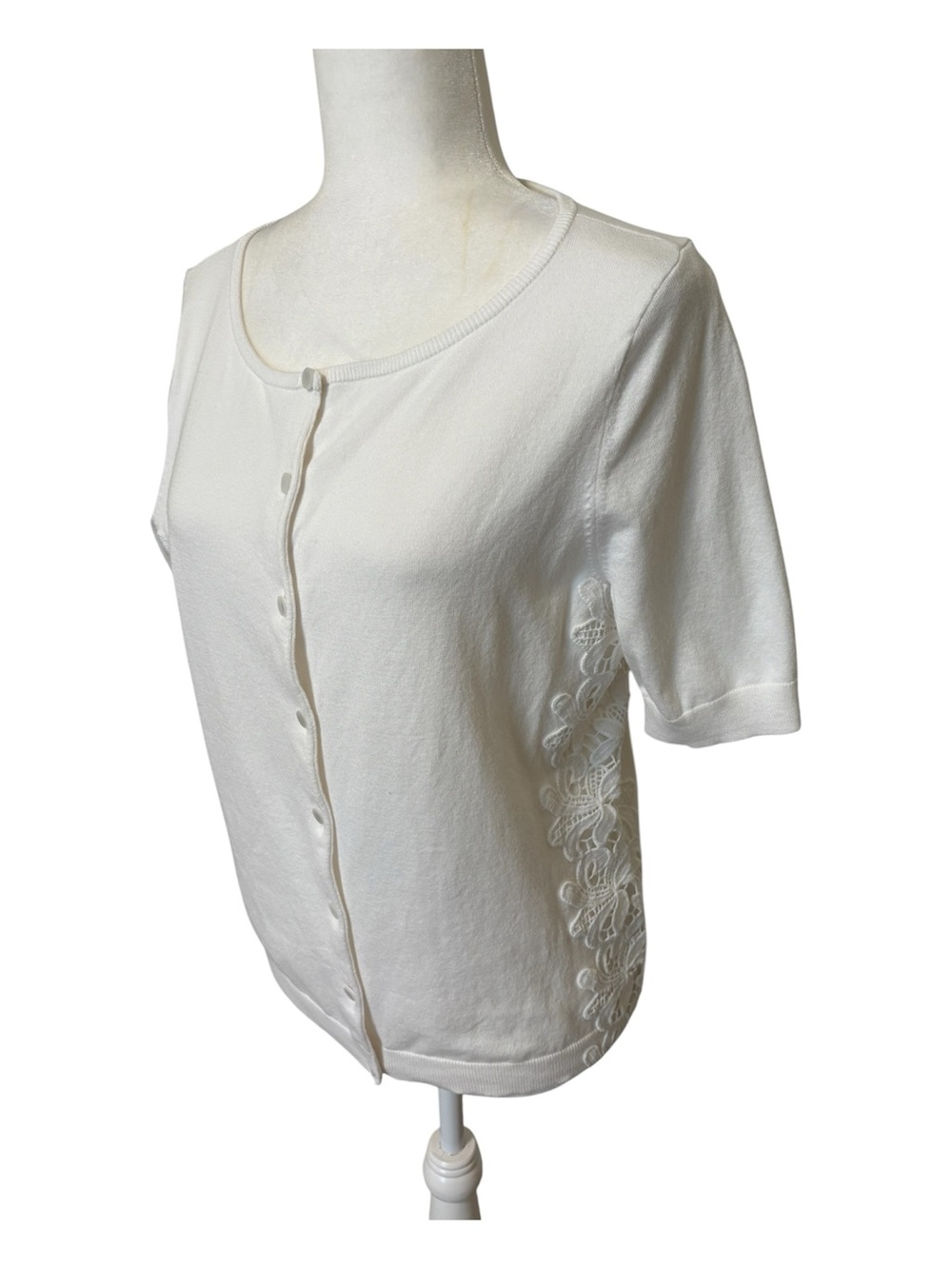 TALBOTS White Appliquéd Short Sleeved Buttoned Cardigan Size LP